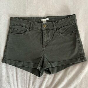 Women’s H&M shorts